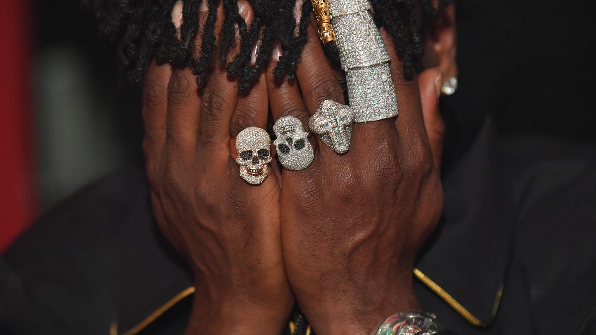 Antonio Brown won’t pay jeweler $1M for finger pieces [Update]